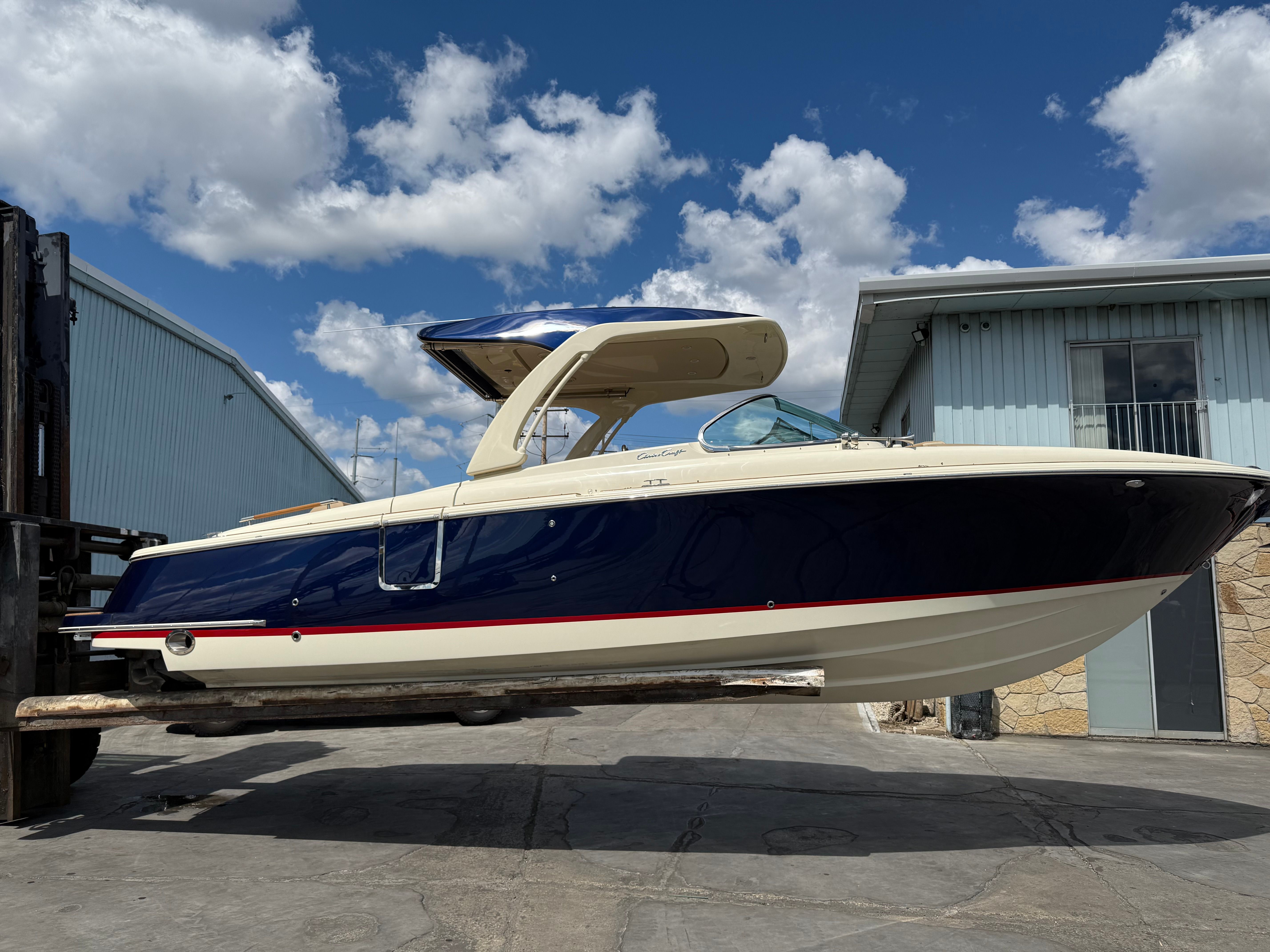 2024 Chris-Craft Launch 31 GT