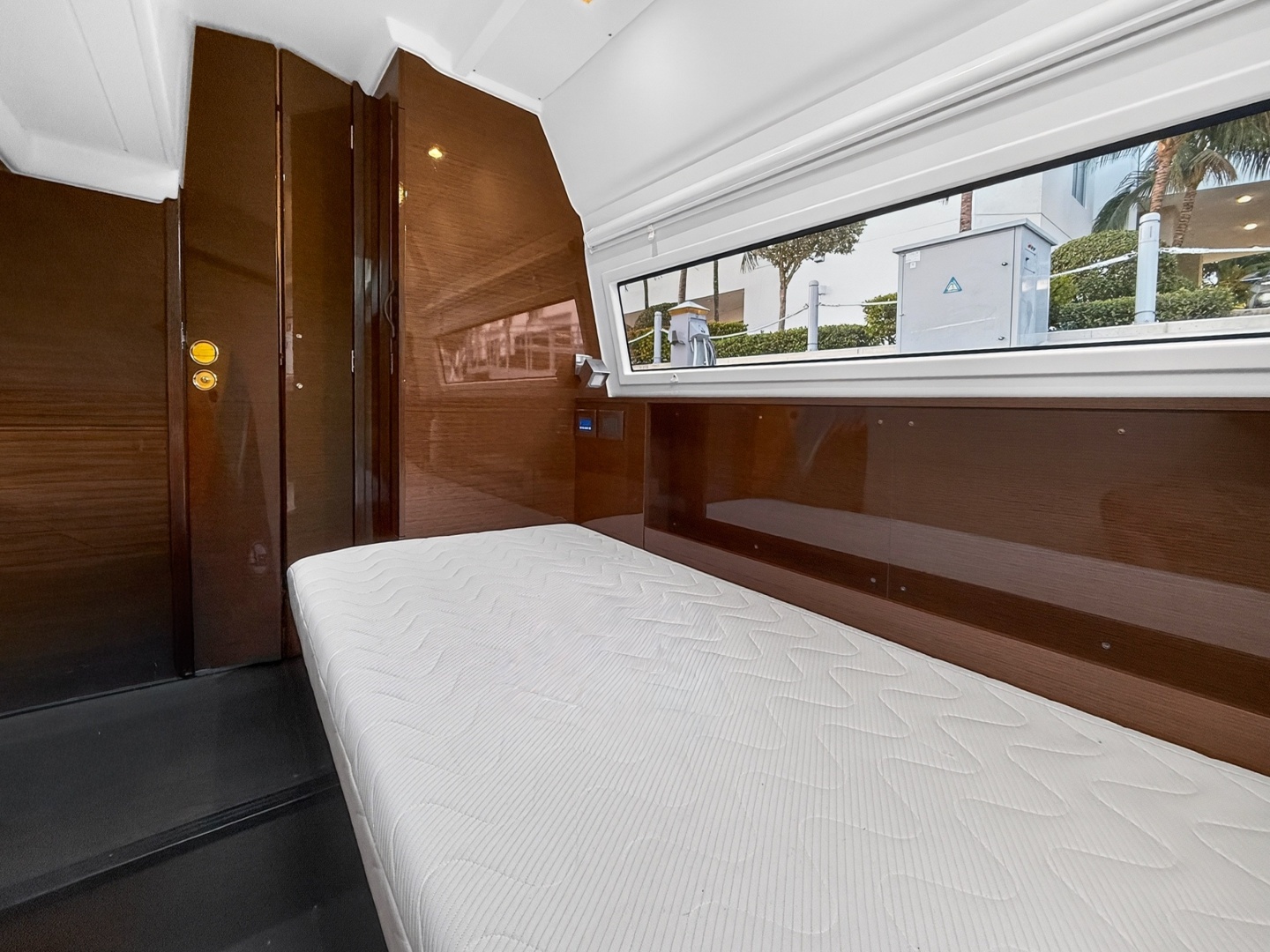 2023 Prestige 590 - Image 62