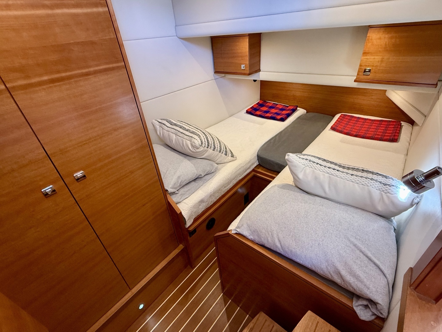 2015 Coastal Craft 45-IPS - Image 65