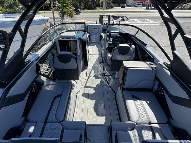 2026 Yamaha Boats 255XD - 8