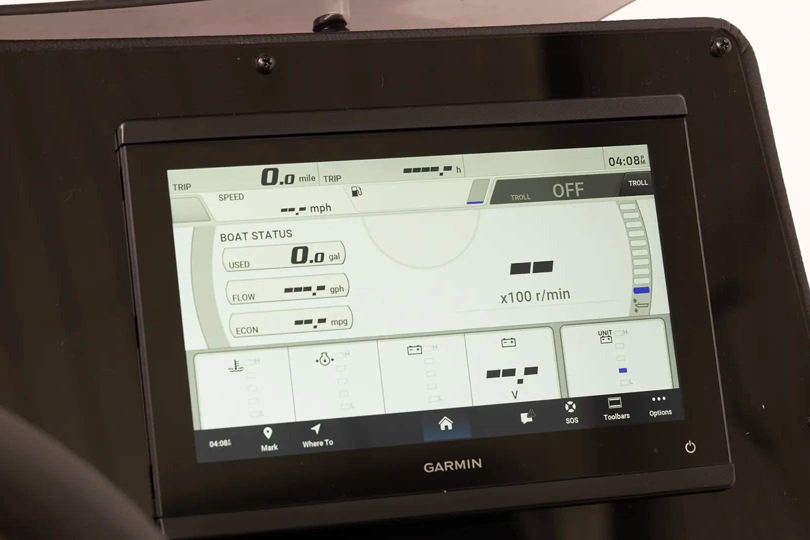 Garmin display on 2026 SunCatcher Elite 322SR showing boat status and trip information.