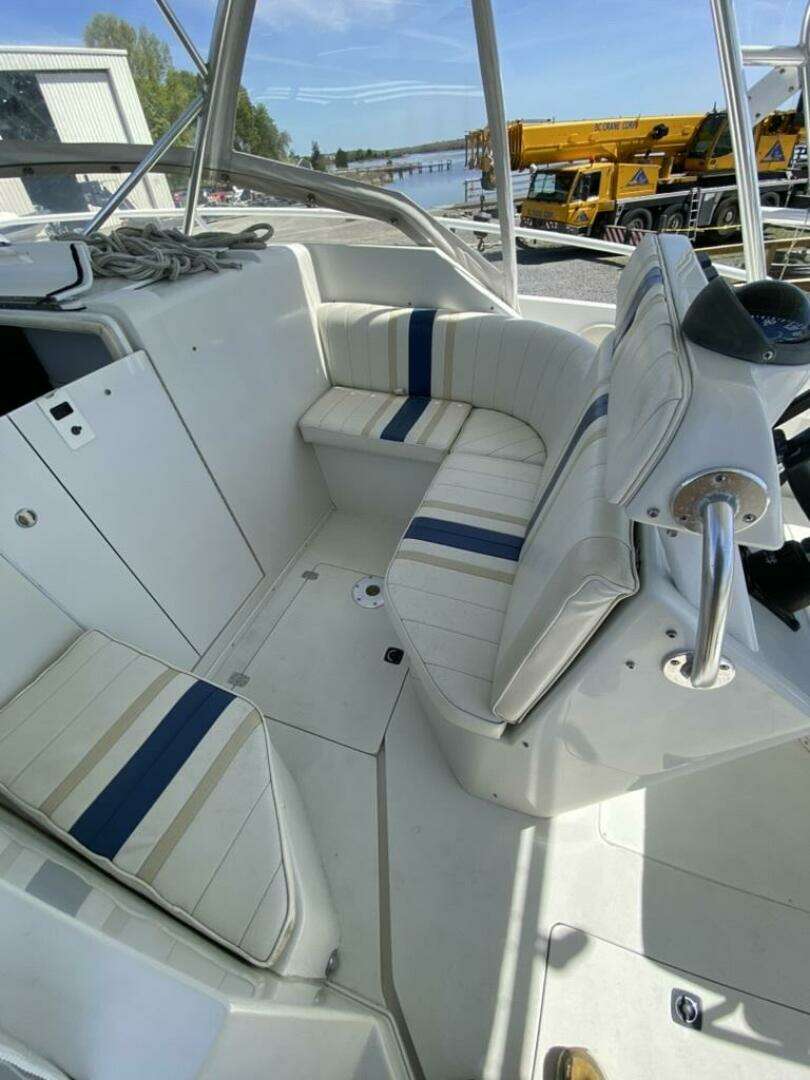 1997 Intrepid 339wa - Image 18