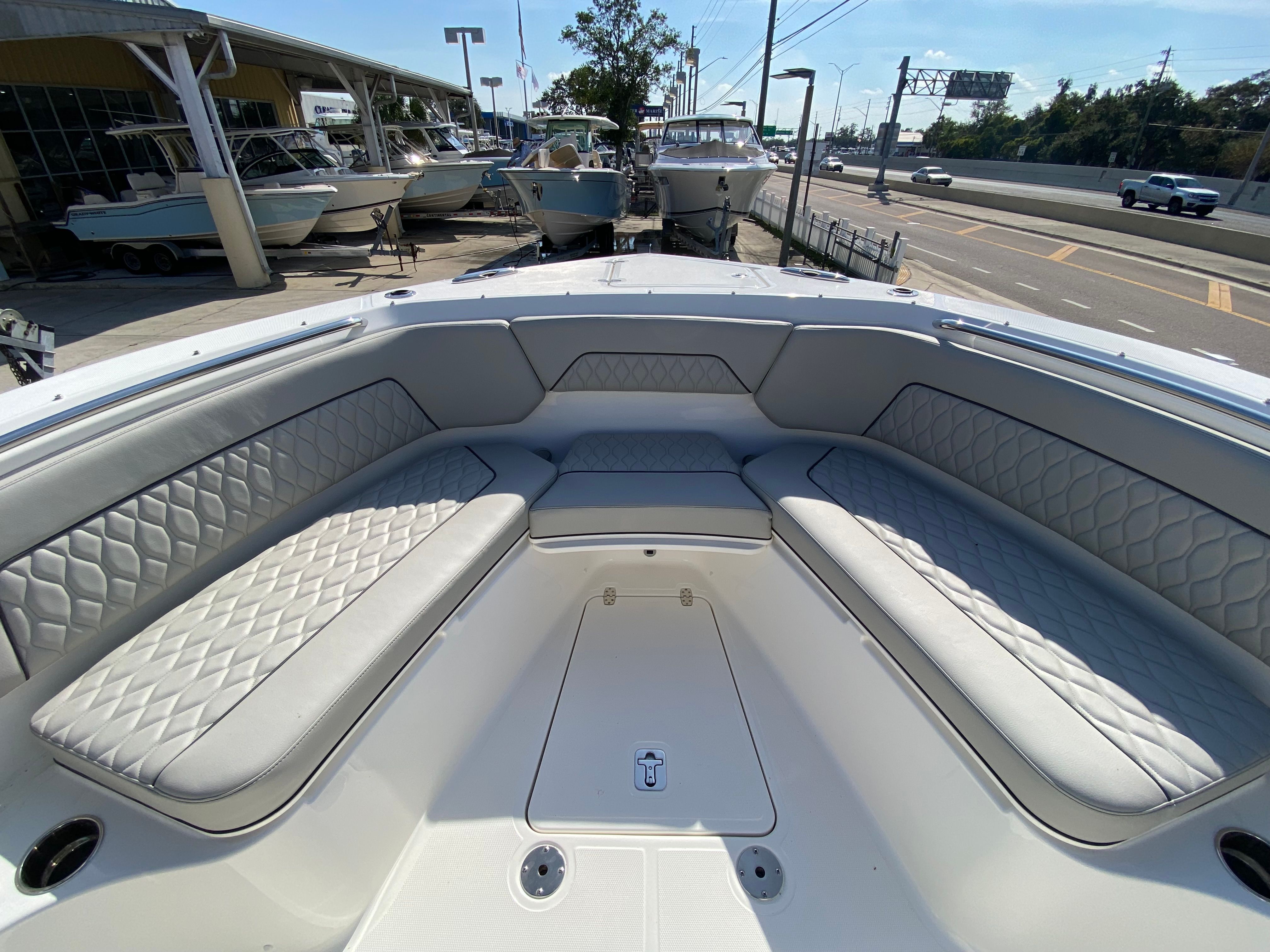 2026 PURSUIT 328 S - Image 45
