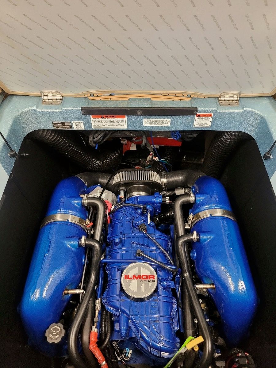 2022 MasterCraft XT24 - 4