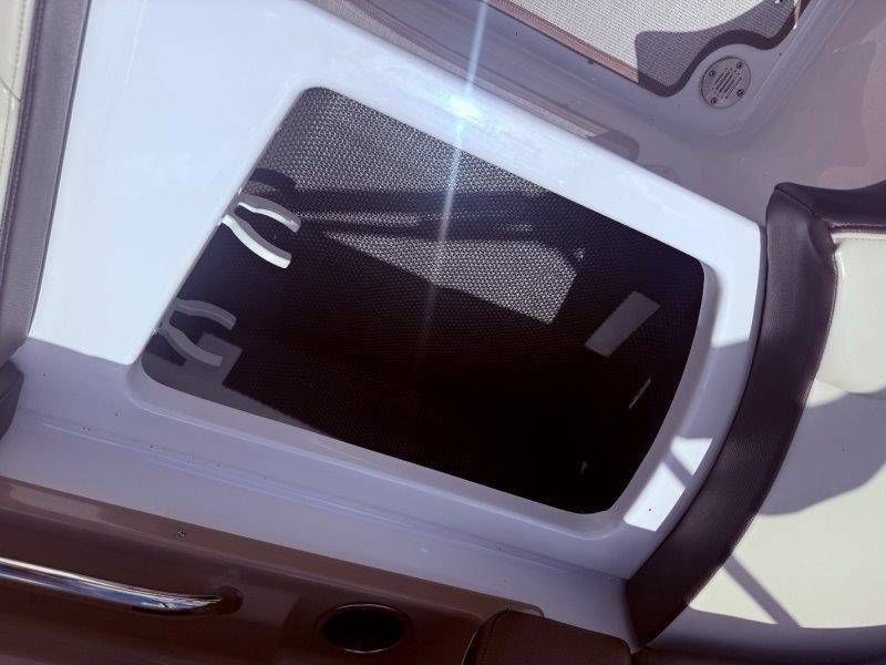 2020 Chaparral 237 SSX - 15