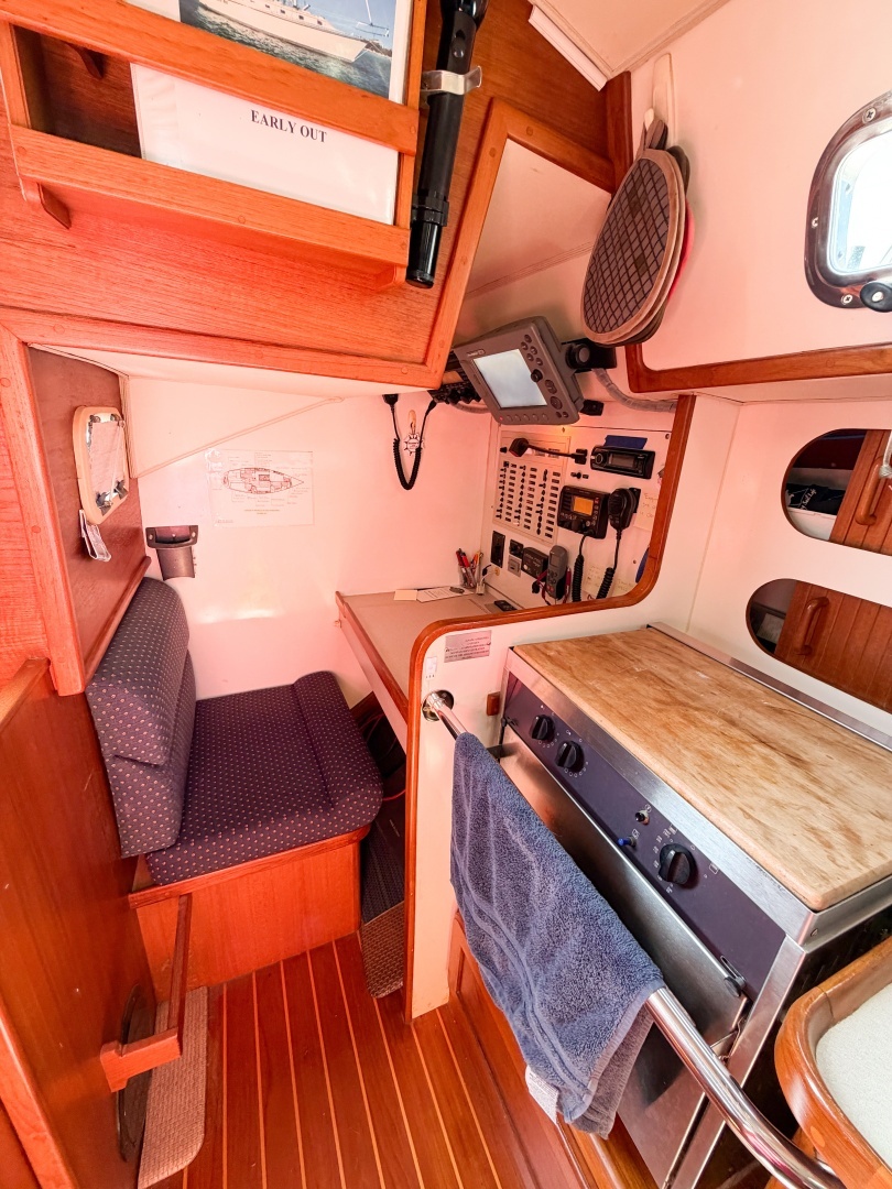 2001 Caliber 40 LRC - Image 35