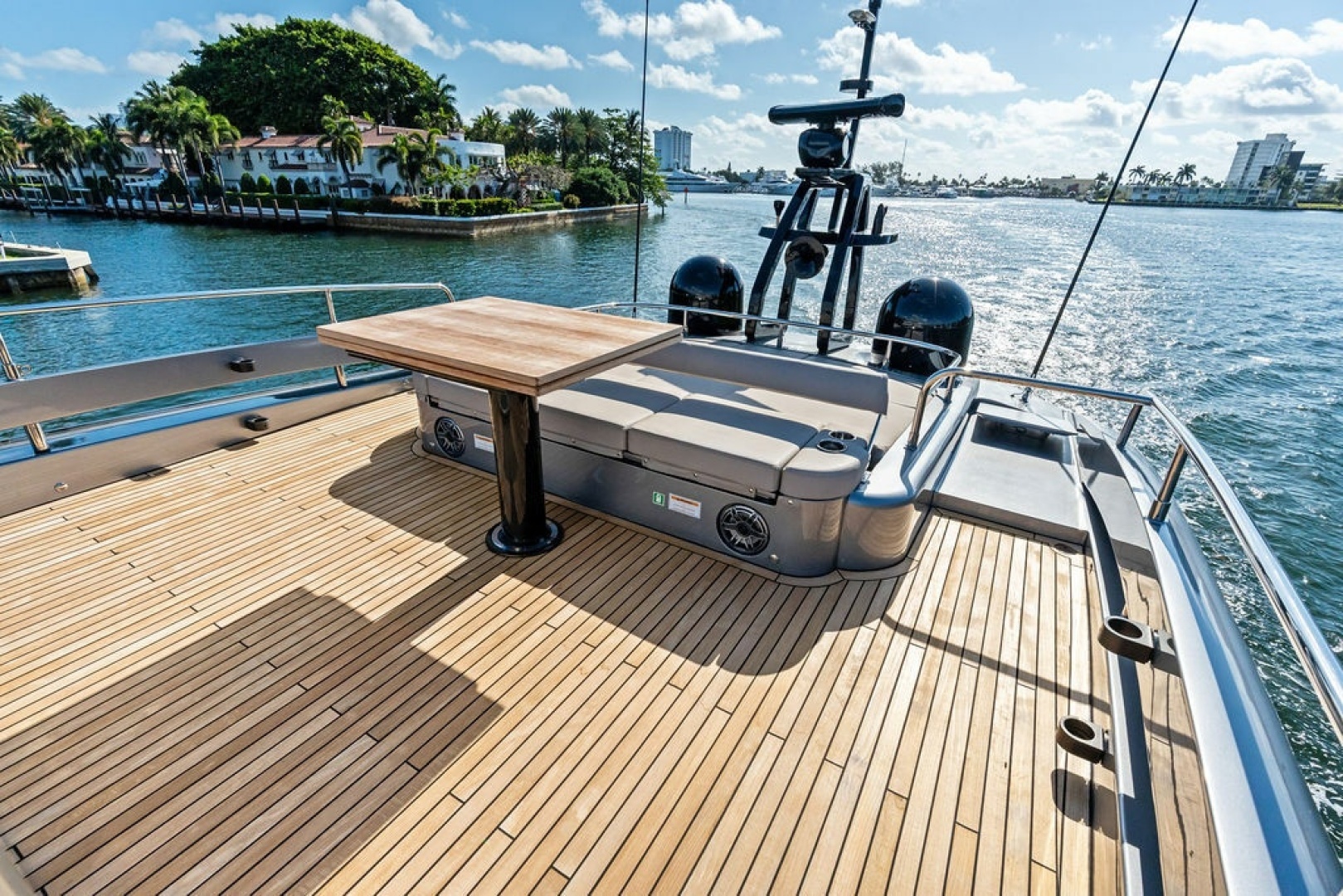 2025 Pershing GTX80 - Image 23