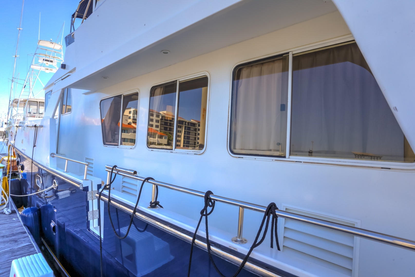 2003 Jefferson 57 Pilothouse - Image 17