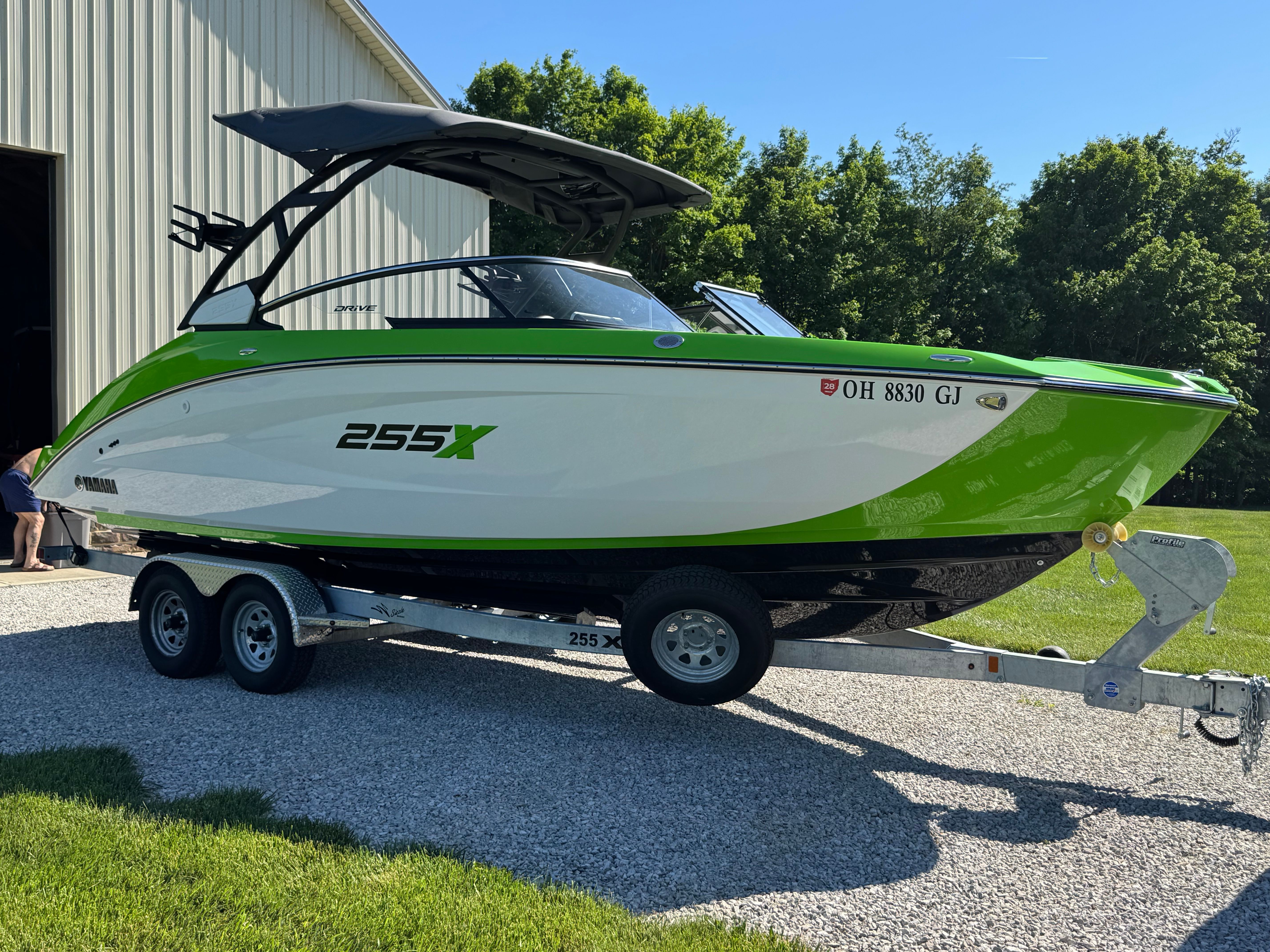 2022 Yamaha Boats 255XD
