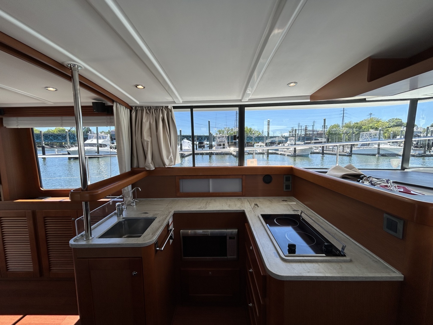 2018 Beneteau 44 Swift Trawler - Image 11