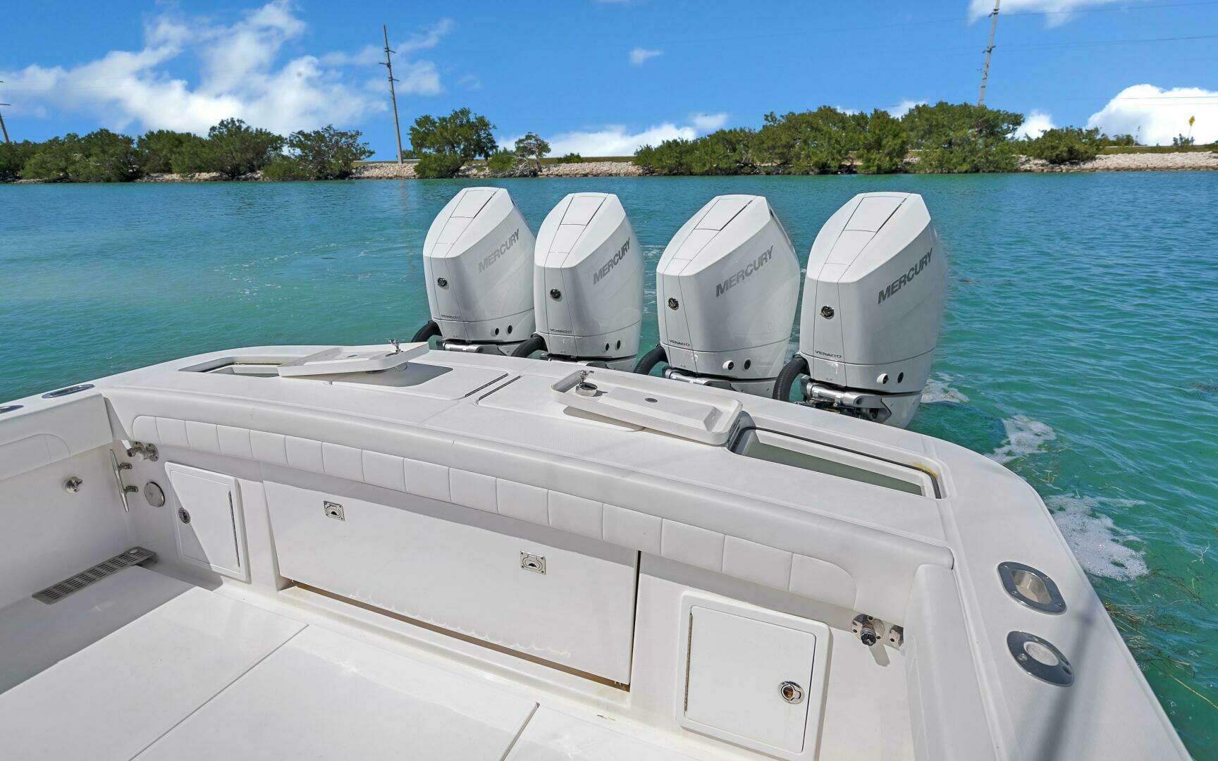 2018 Regulator 41 Center Console - Image 50