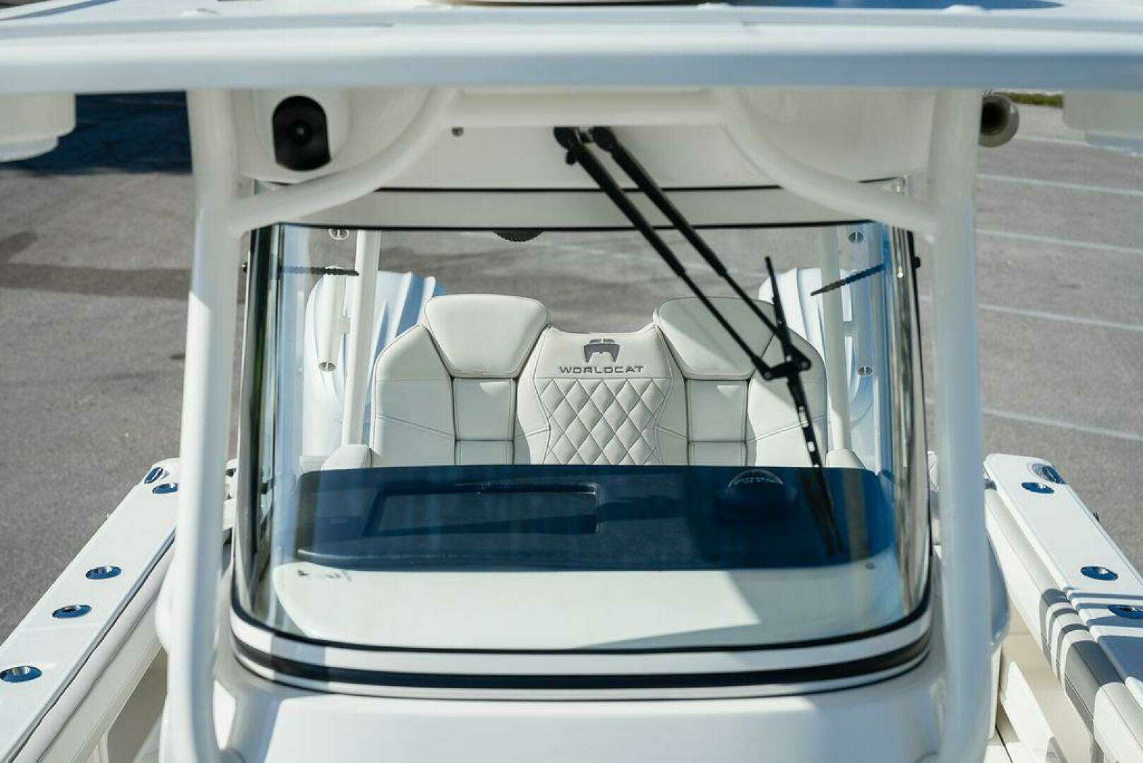 2024 World Cat 295 - Image 31