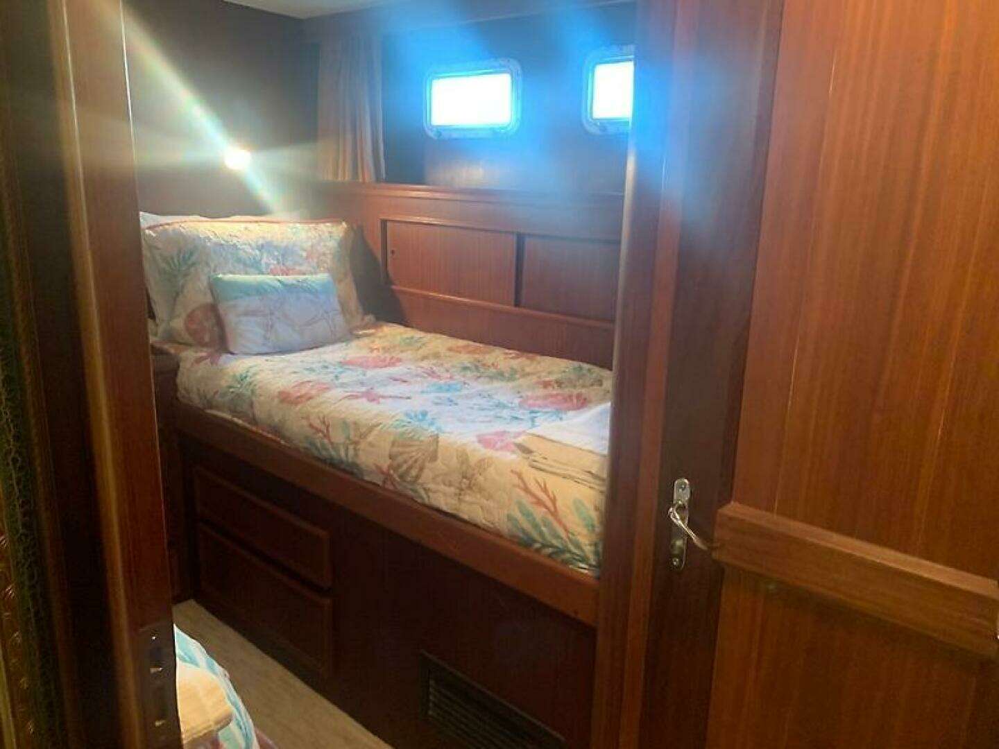1984 Hatteras 53 - Image 43