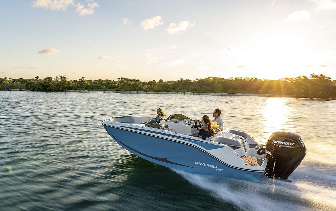 2025 Bayliner Element M17