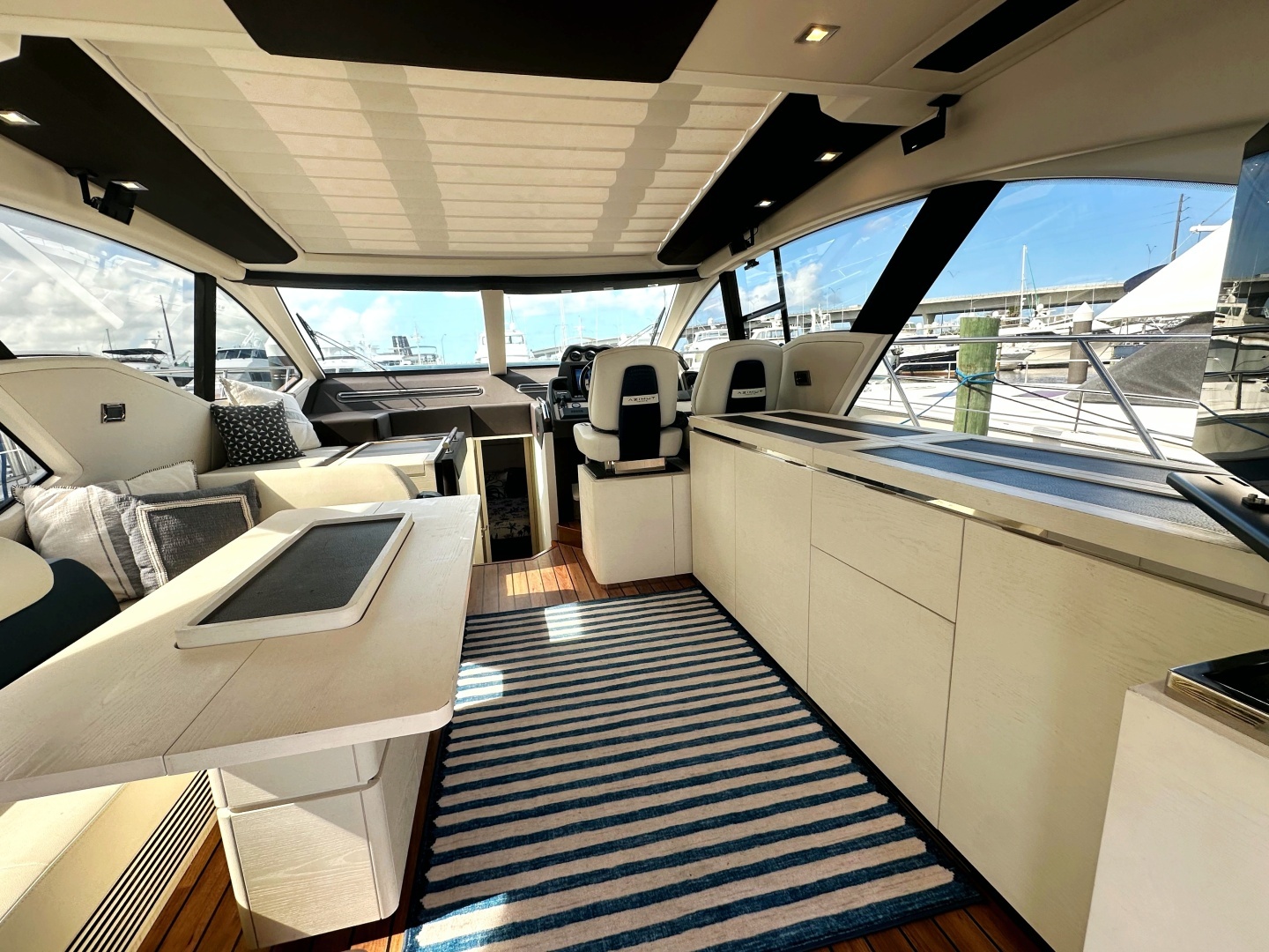 2015 Azimut 55S - Image 21