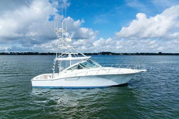 2004 Cabo 40 Hardtop Express