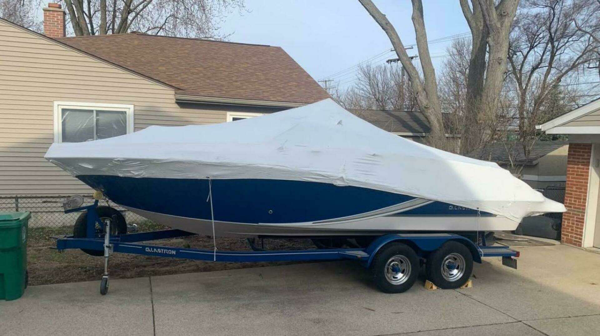 2018 Glastron GT 245 - Image 3