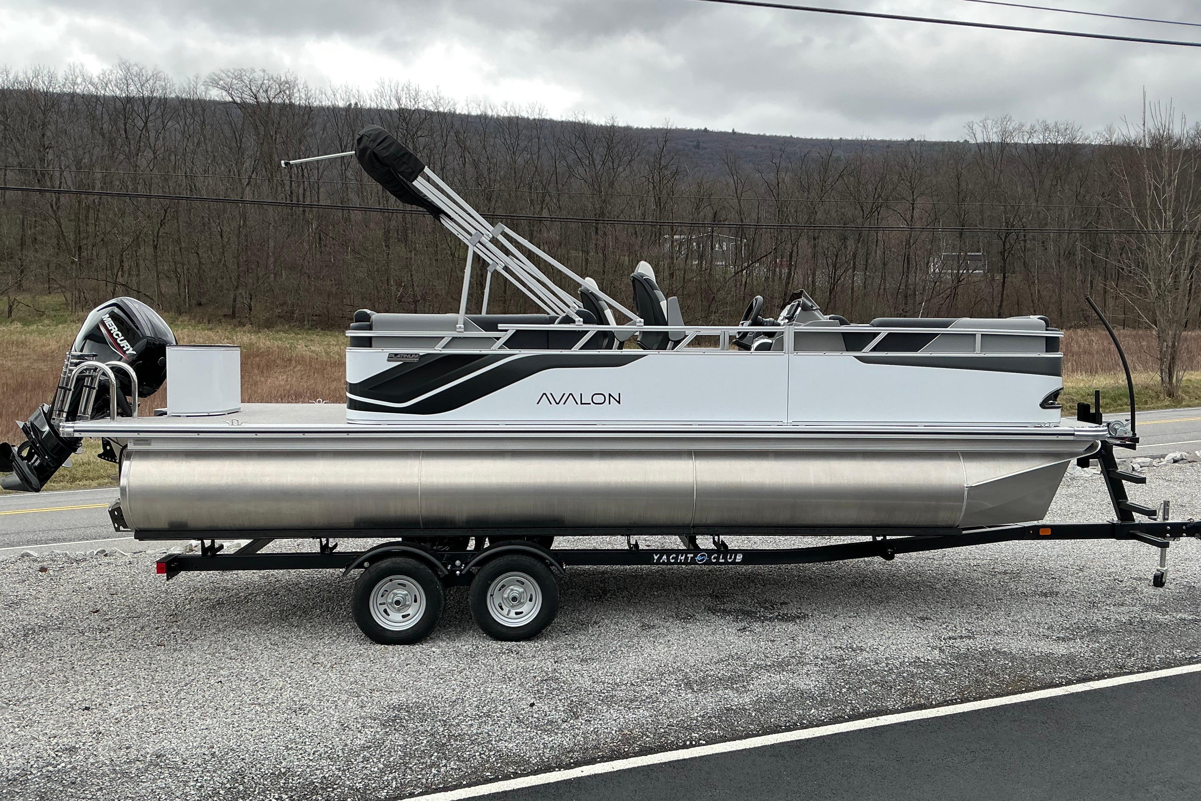 2026 Avalon Venture 23 Quad Lounge