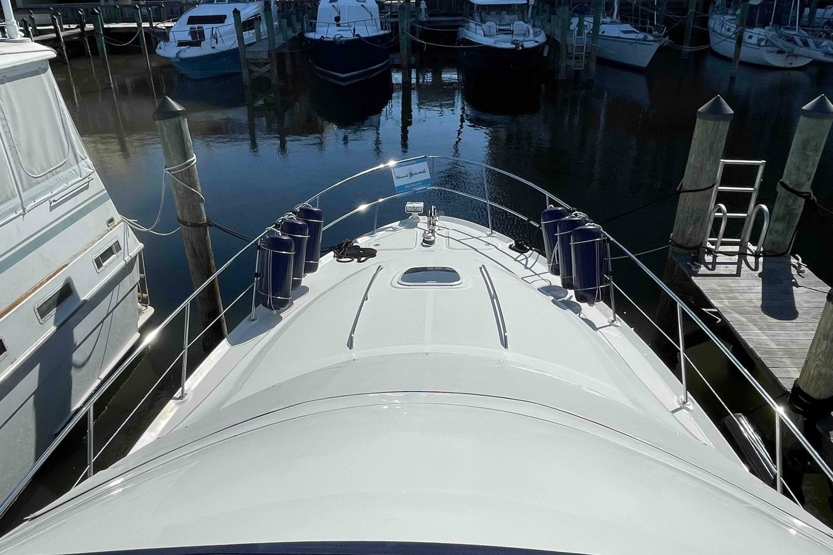 2005 Sea Ray 420 Sedan Bridge - Image 22