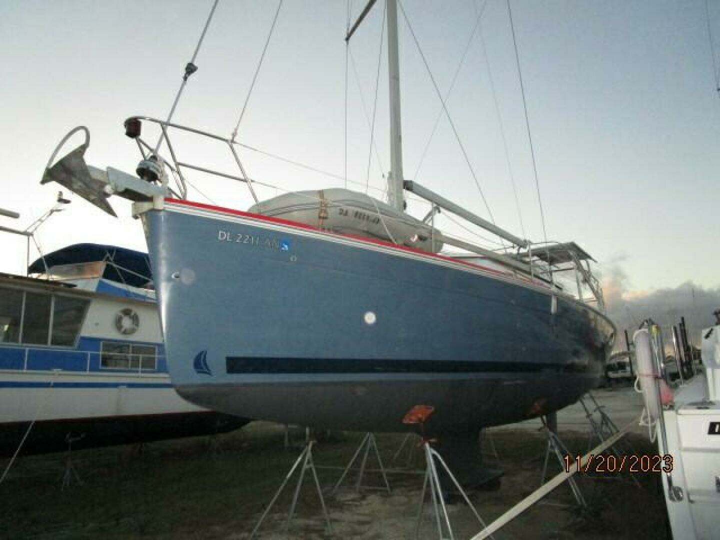 2008 Hunter H41 Deck Salon - Image 4