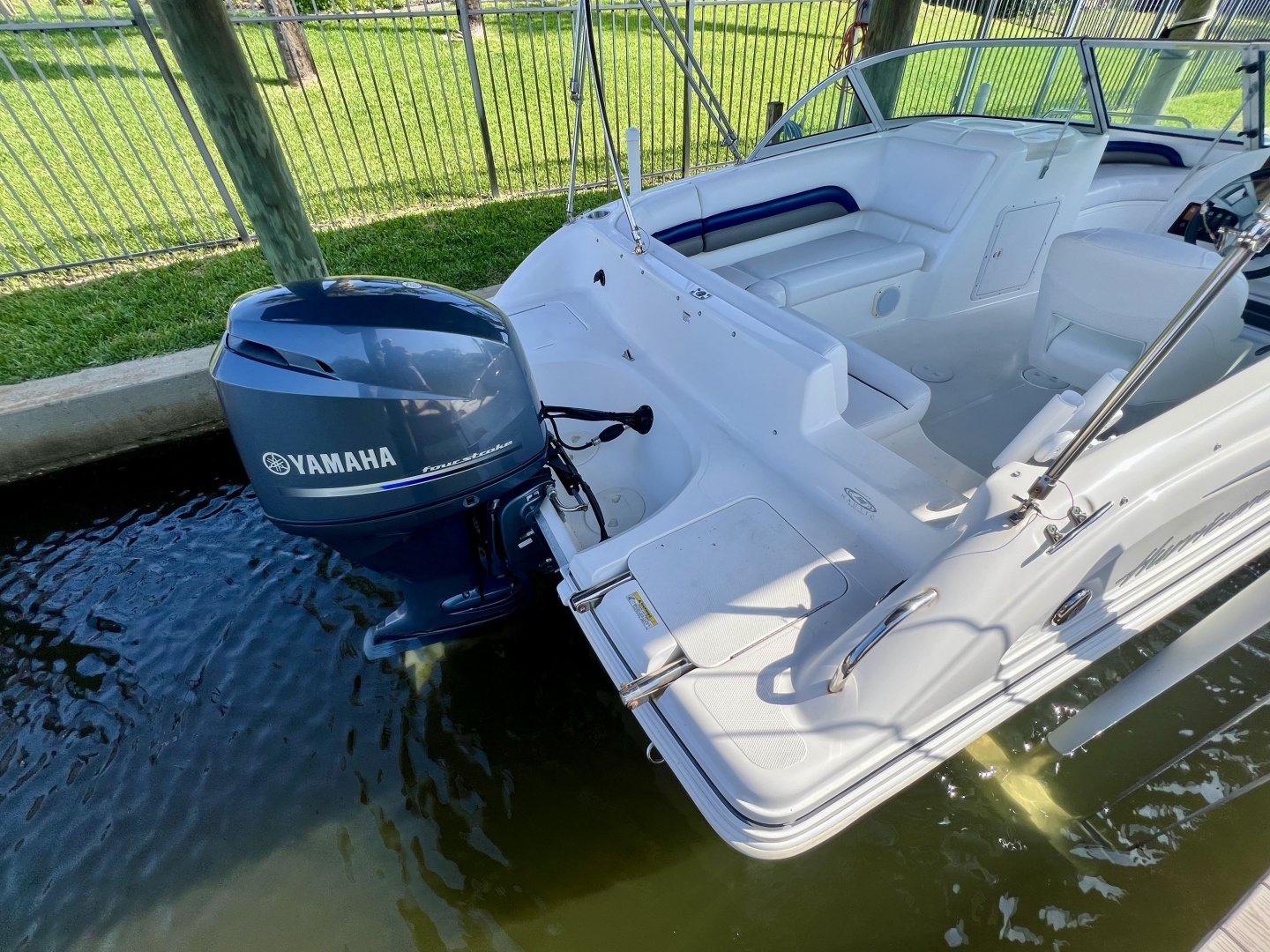 2013 Hurricane SunDeck 187 OB - Image 9