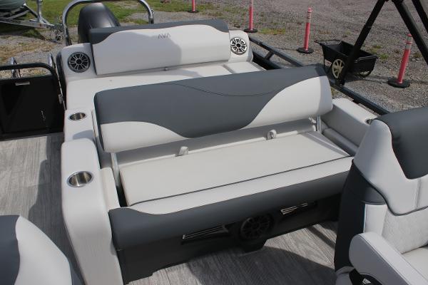 2025 Avalon LSZ Versatile Rear Lounger with gray and white seating on a boat deck.