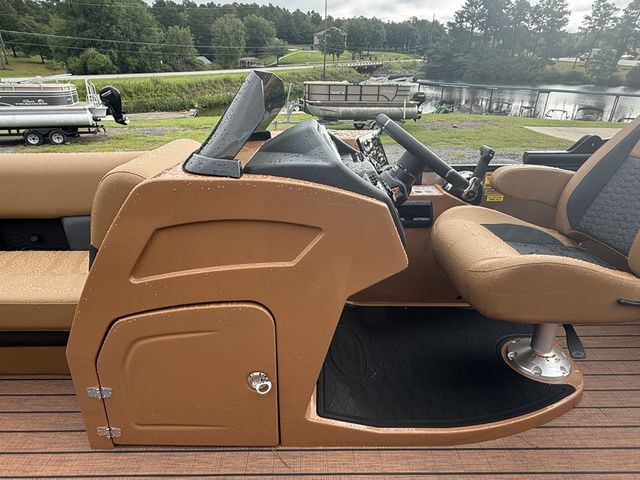 2026 Bentley Pontoons 253 Elite Swingback Quad - 9