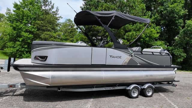 2026 Tahoe LTZ - 23 FT Versatile Rear Lounger - 4