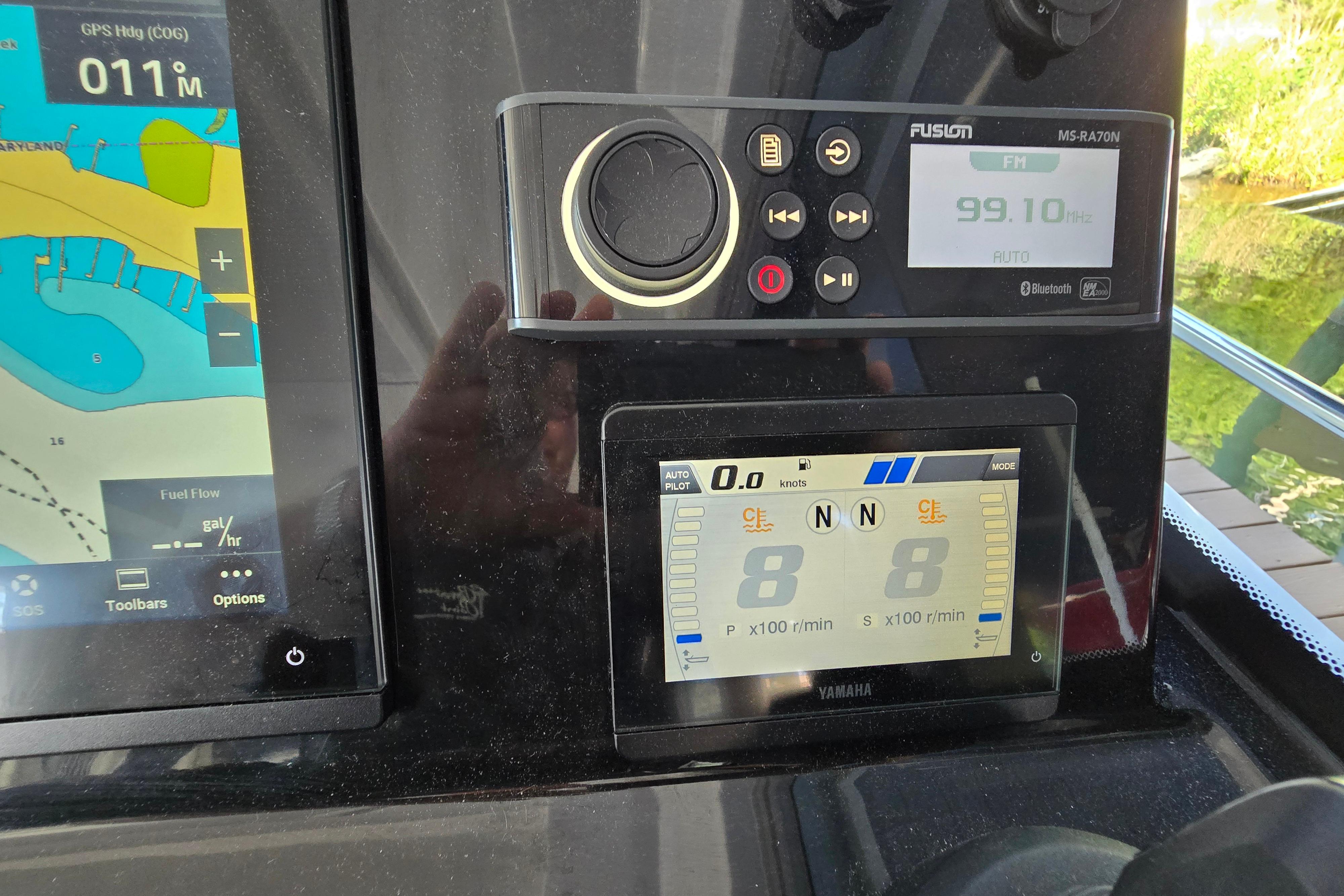 Navigation system and controls on a Jeanneau NC Sport 895 boat.