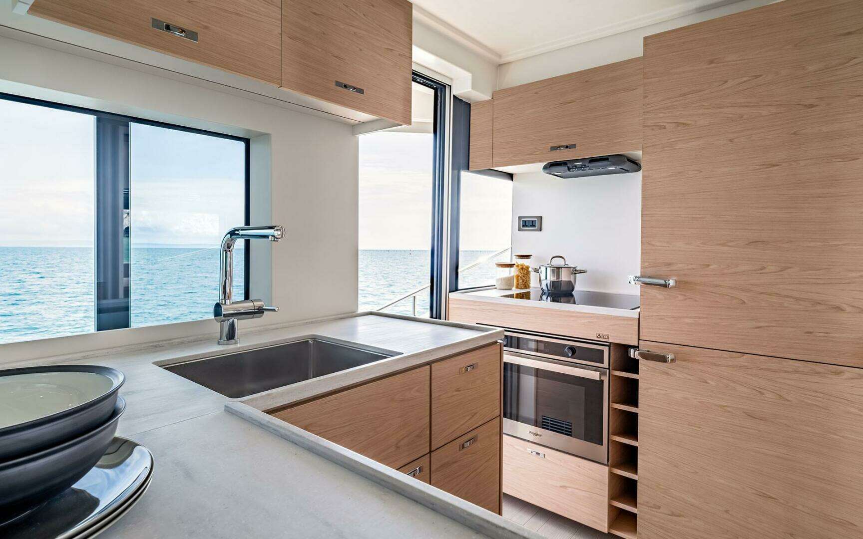 2026 Beneteau Grand Trawler - Image 10