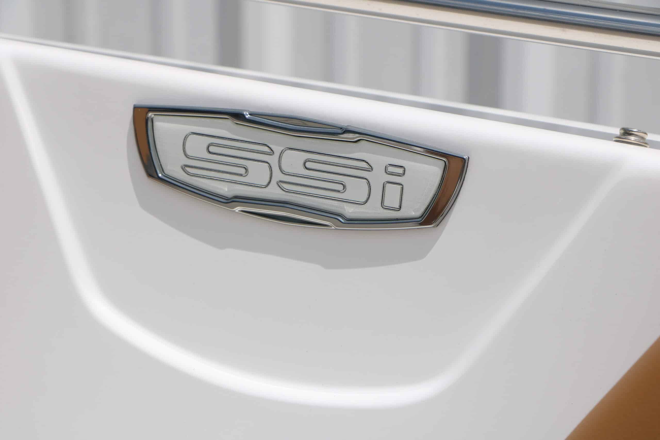2025 Chaparral 23 SSi - 43