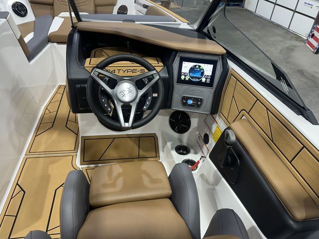 2025 ATX Surf Boats 24 Type-S - 10