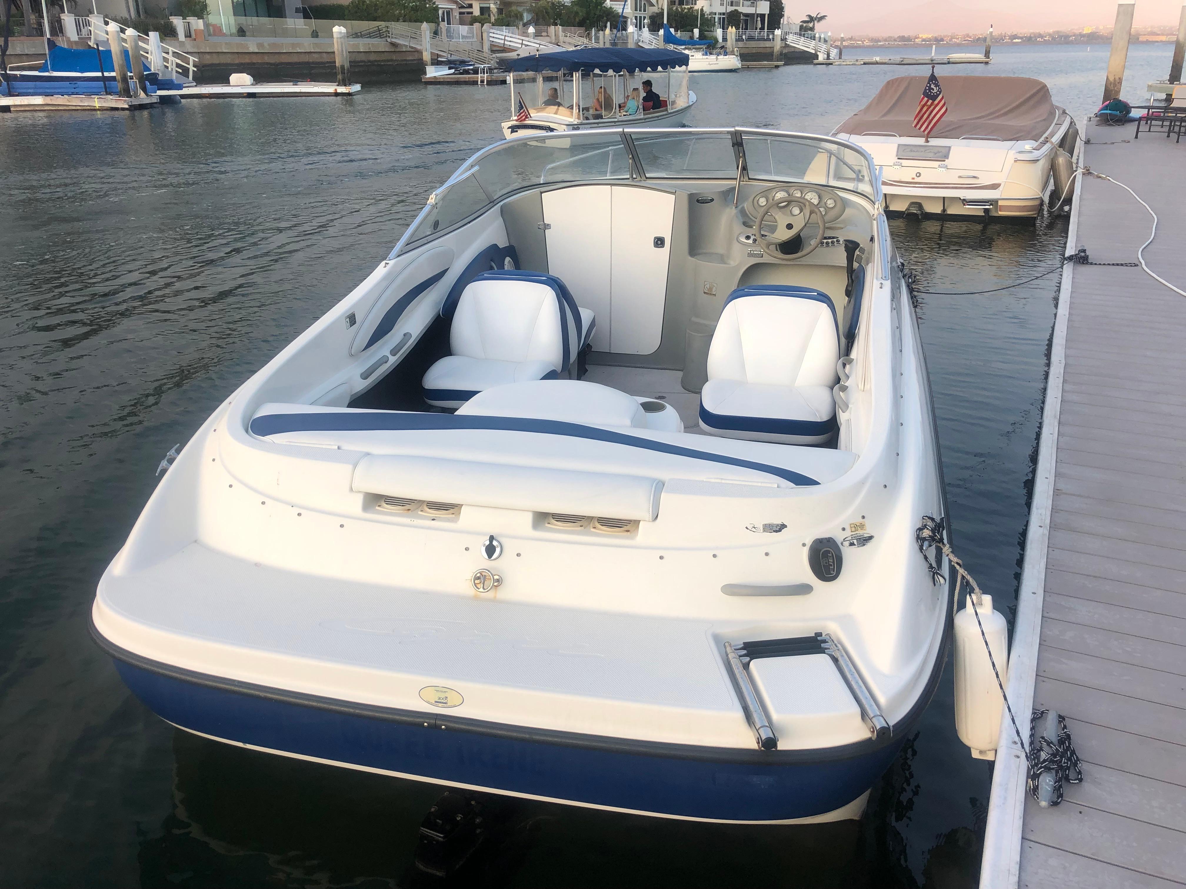 2005 Bayliner Capri 212