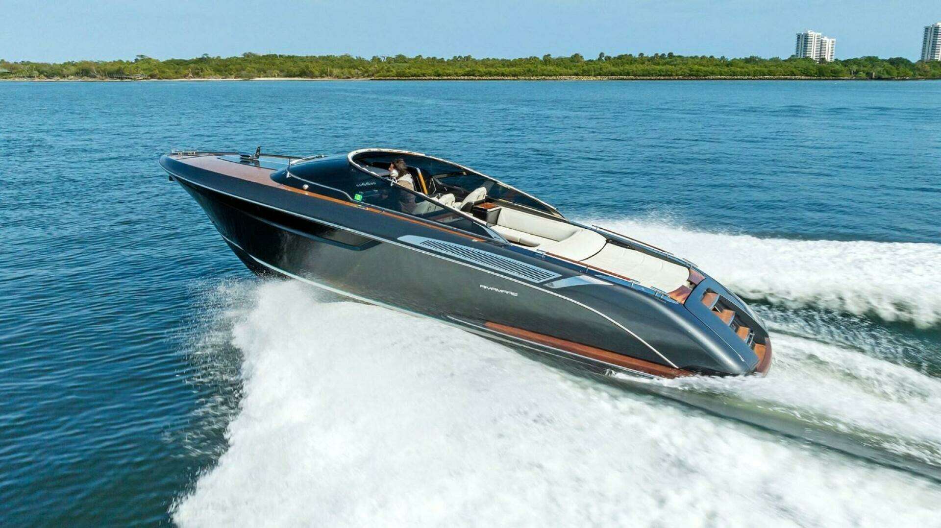2017 Riva Rivamare - Image 2