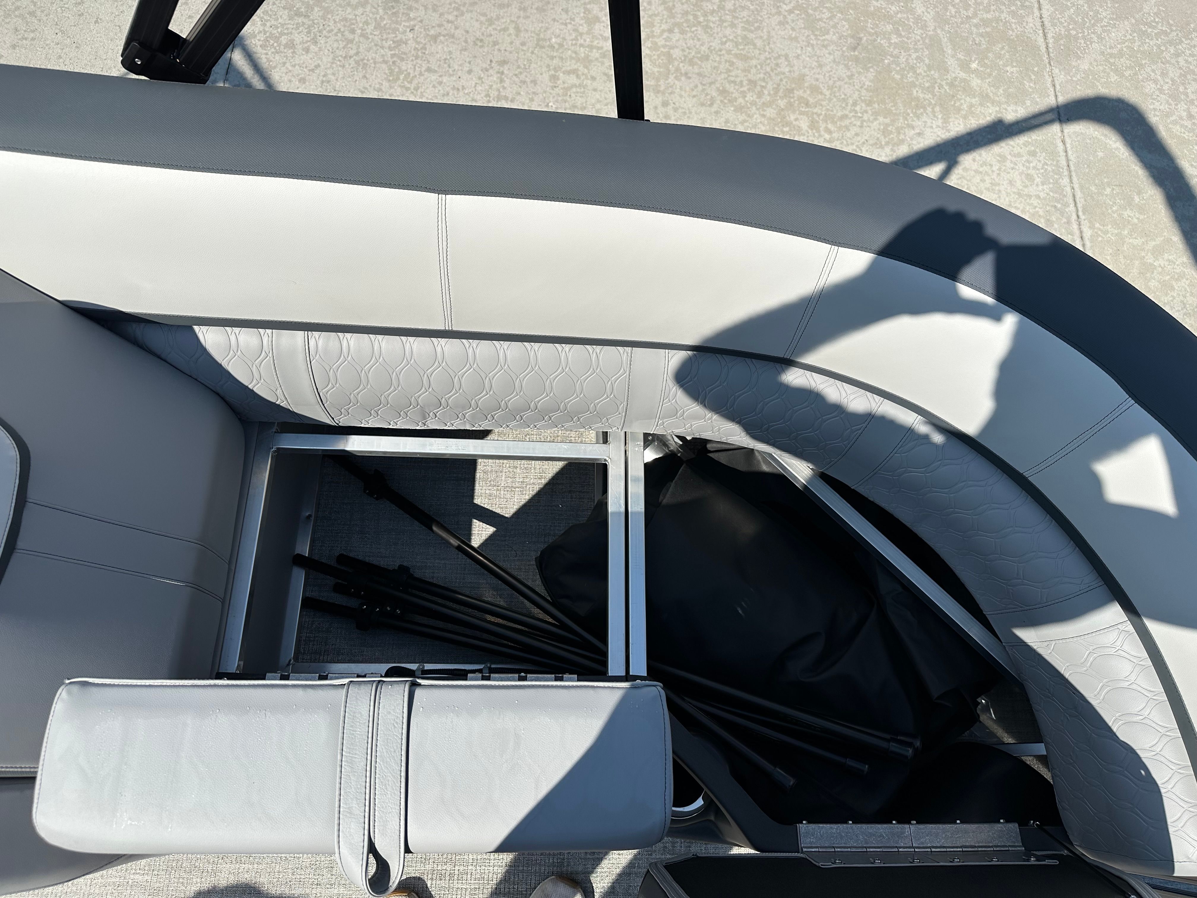 2025 Avalon LSZ Quad Lounge Shift - 23' - 15