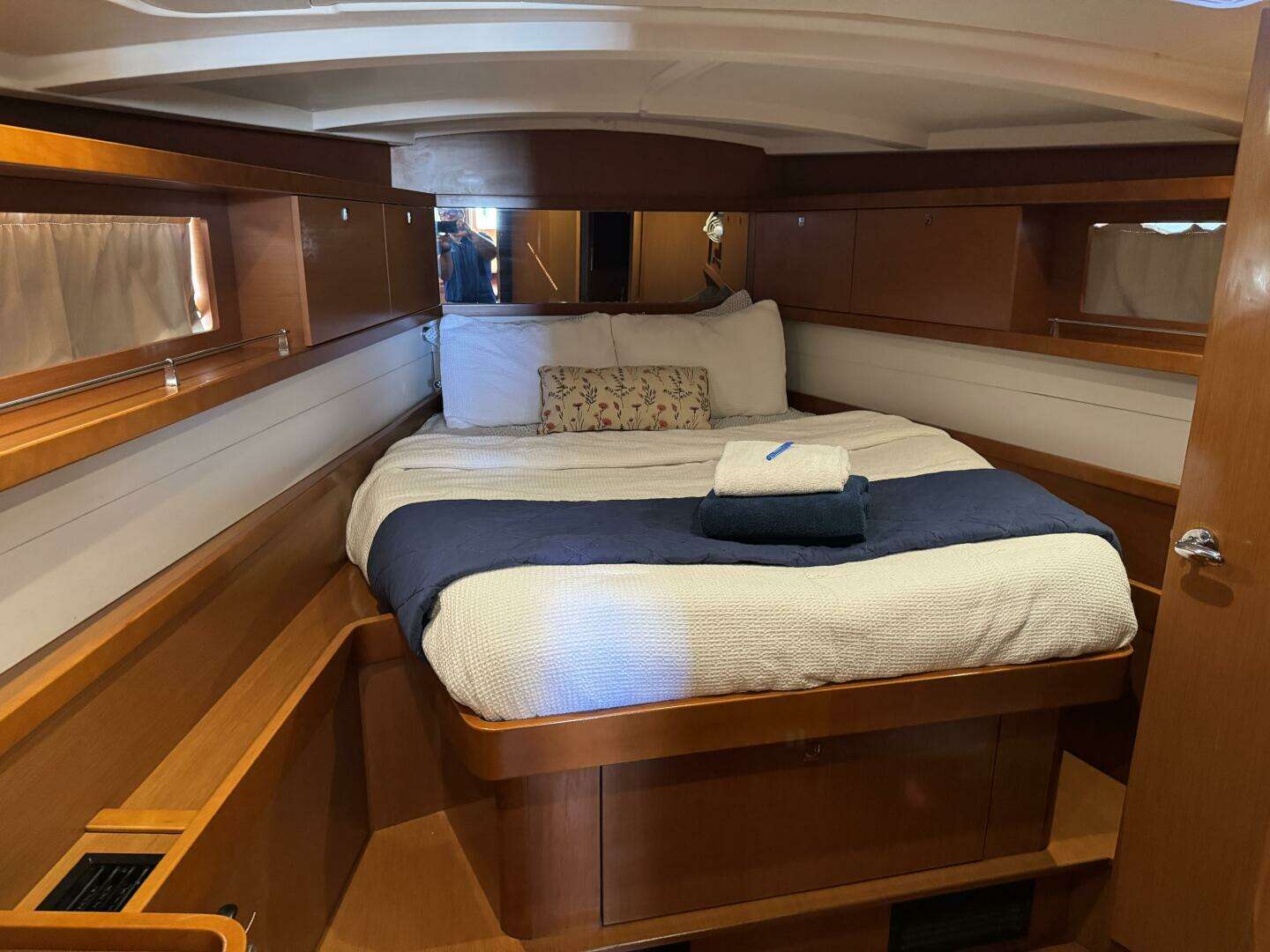 2016 Beneteau Oceanis 45 - Image 37
