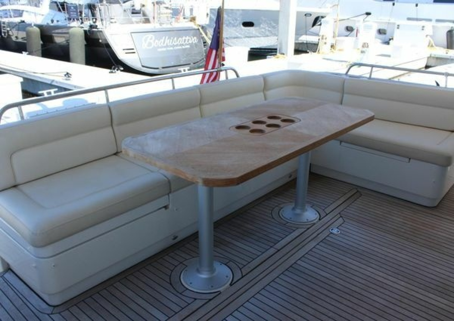 2019 Greenline 48 Coupe Hybrid - Image 14