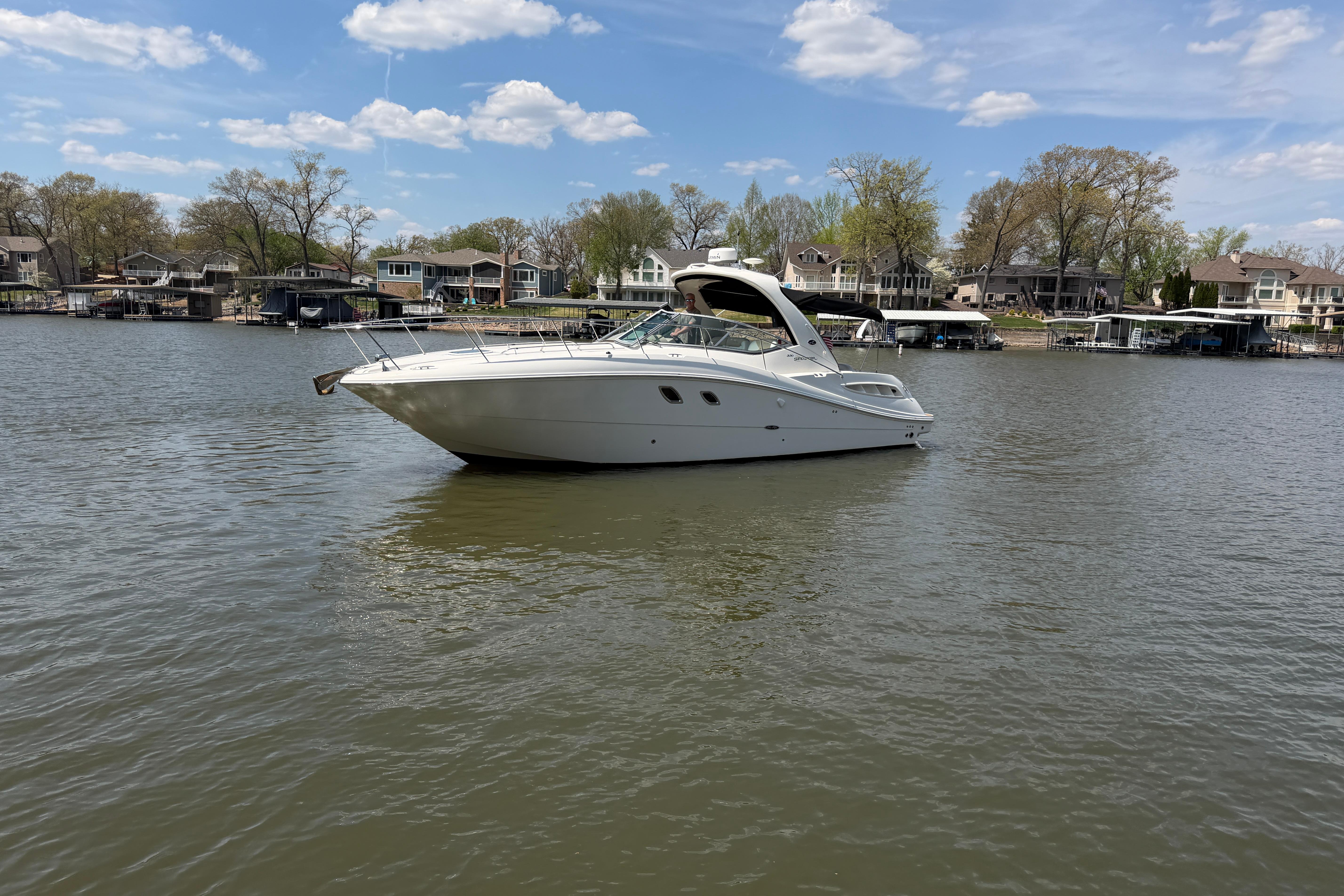 2008 Sea Ray Sundancer 330