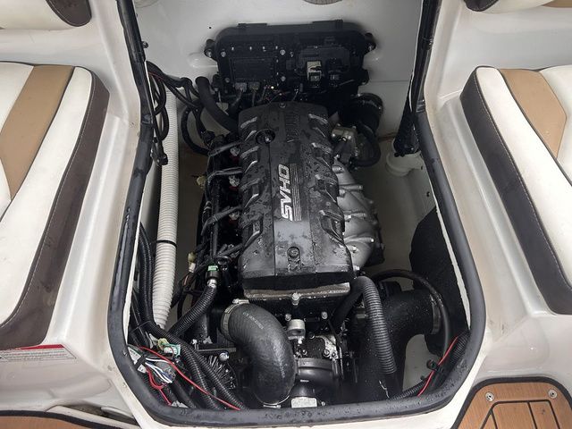 2022 Yamaha Boats 195S - 19