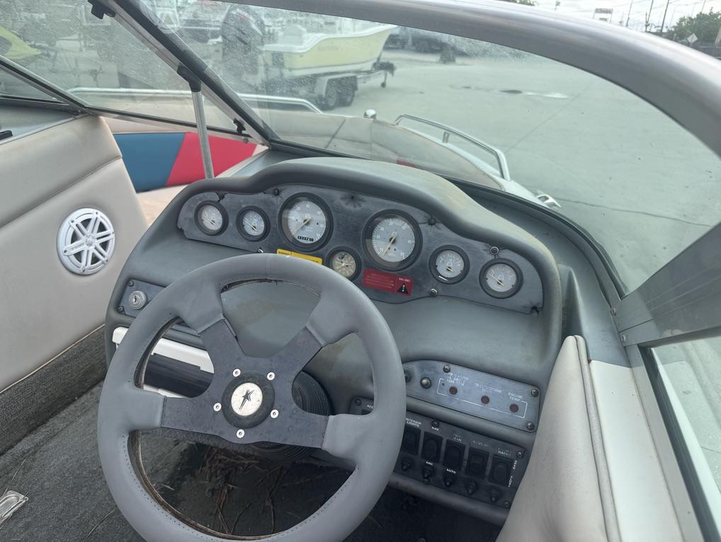 1995 MasterCraft 200V - 14
