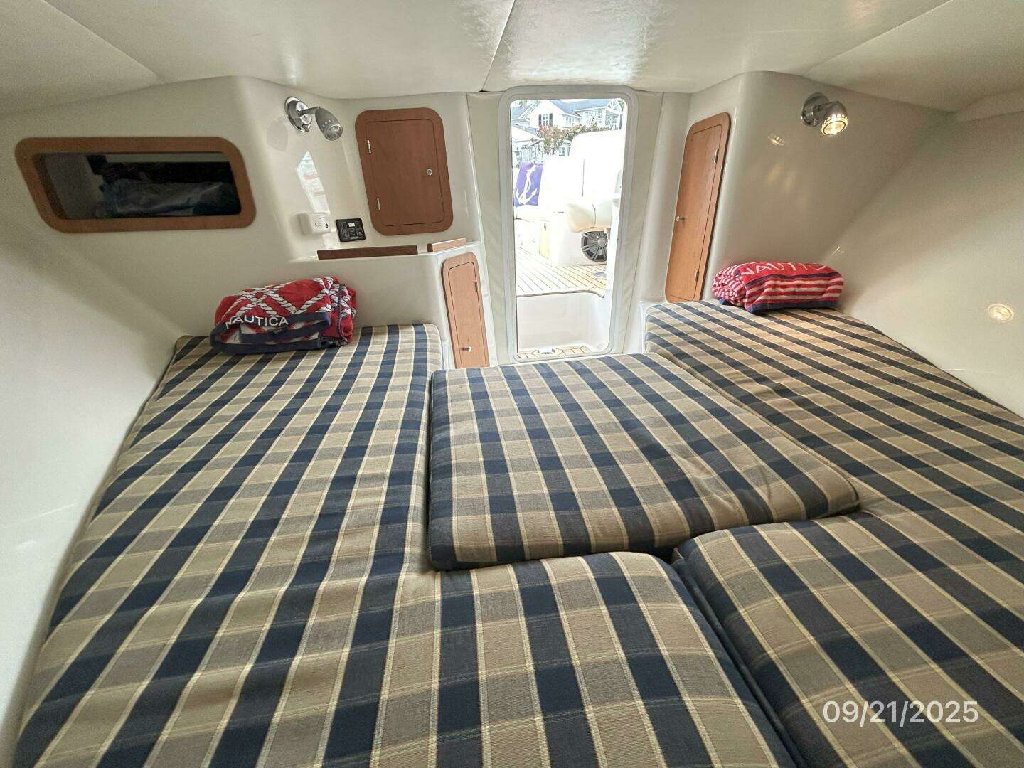2006 Chris-Craft Corsair Heritage Edition - Image 32