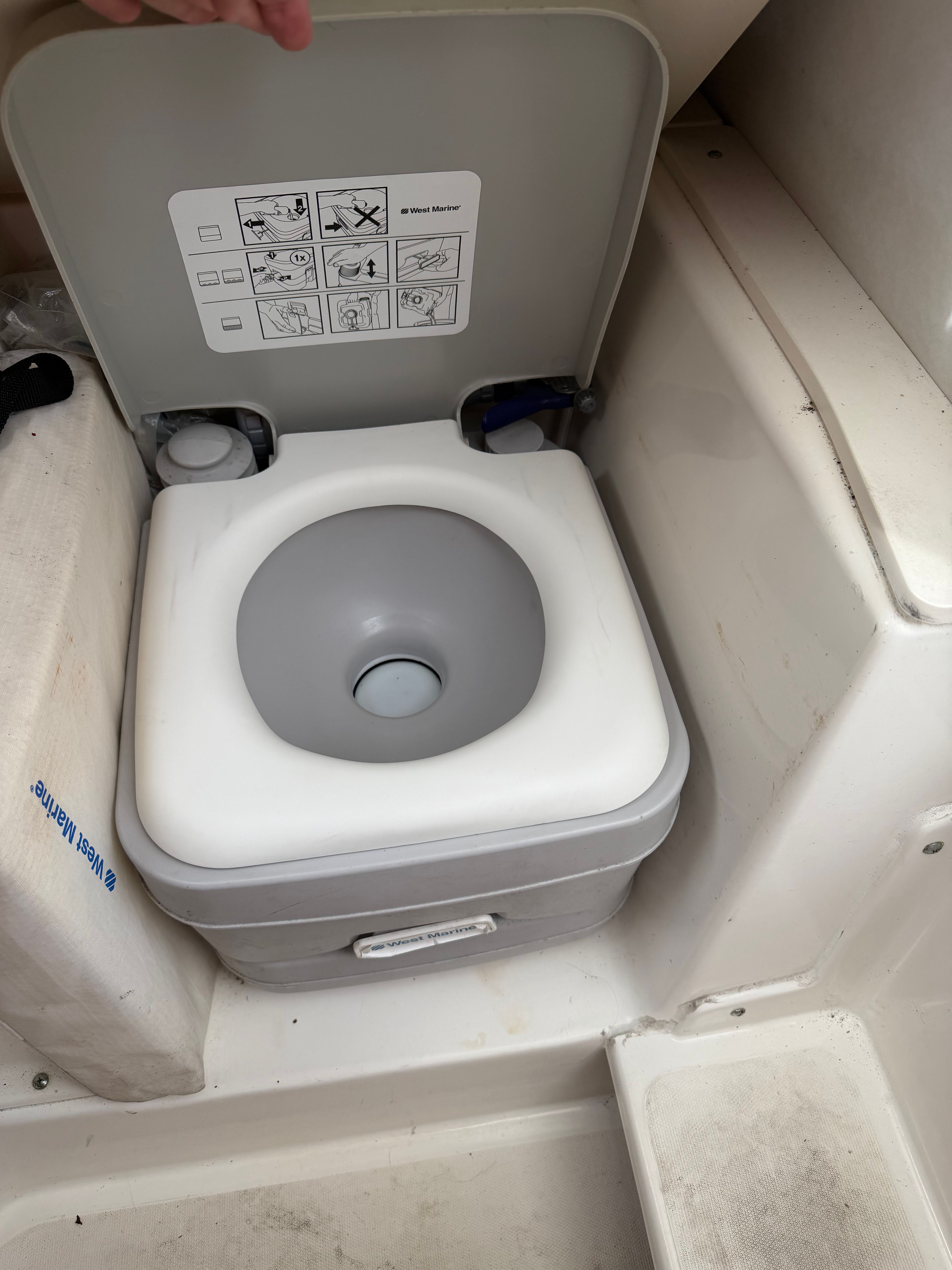 1997 Boston Whaler Conquest - 5
