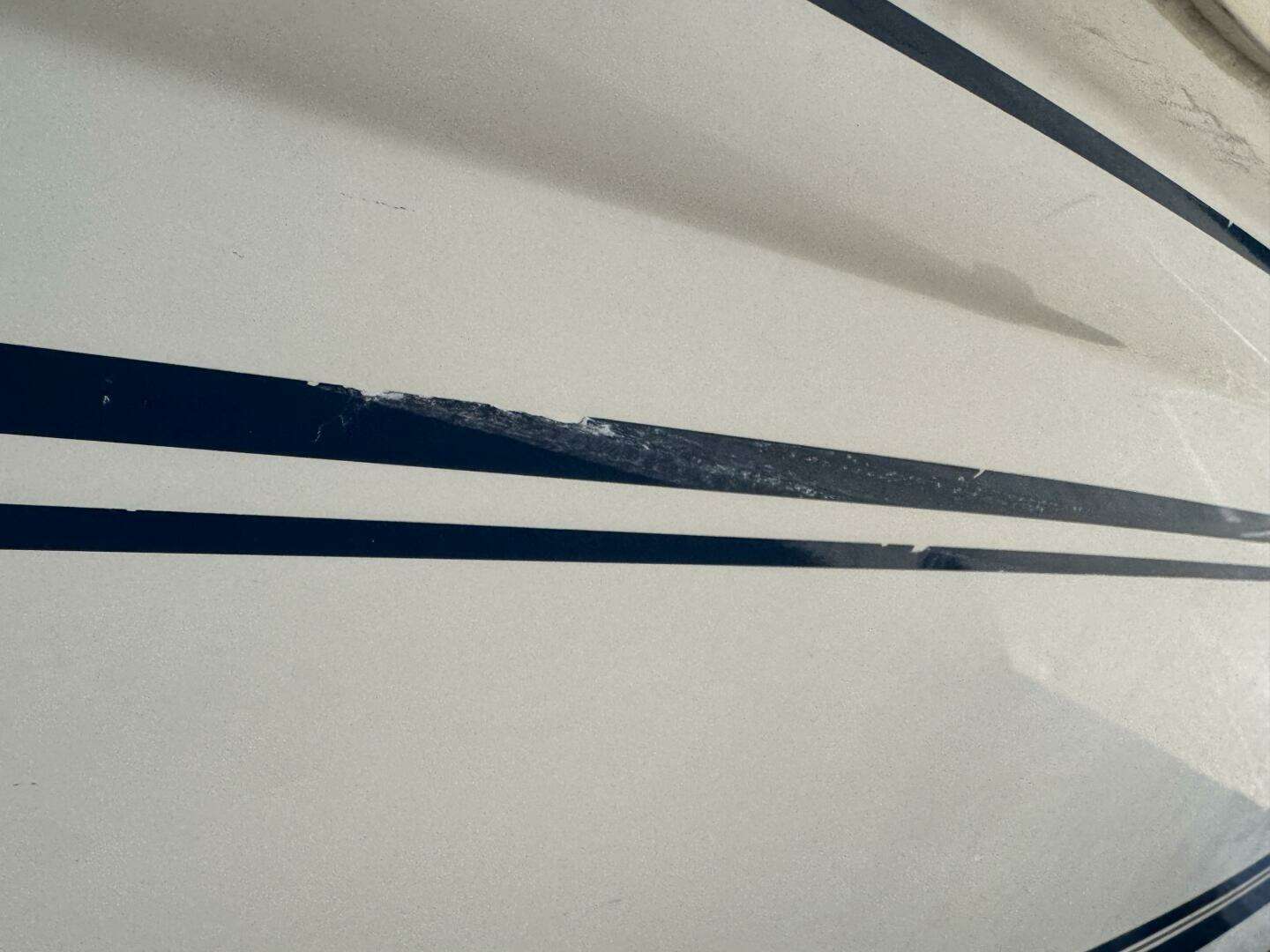 1999 Sea Ray 215 Express Cruiser - Image 189