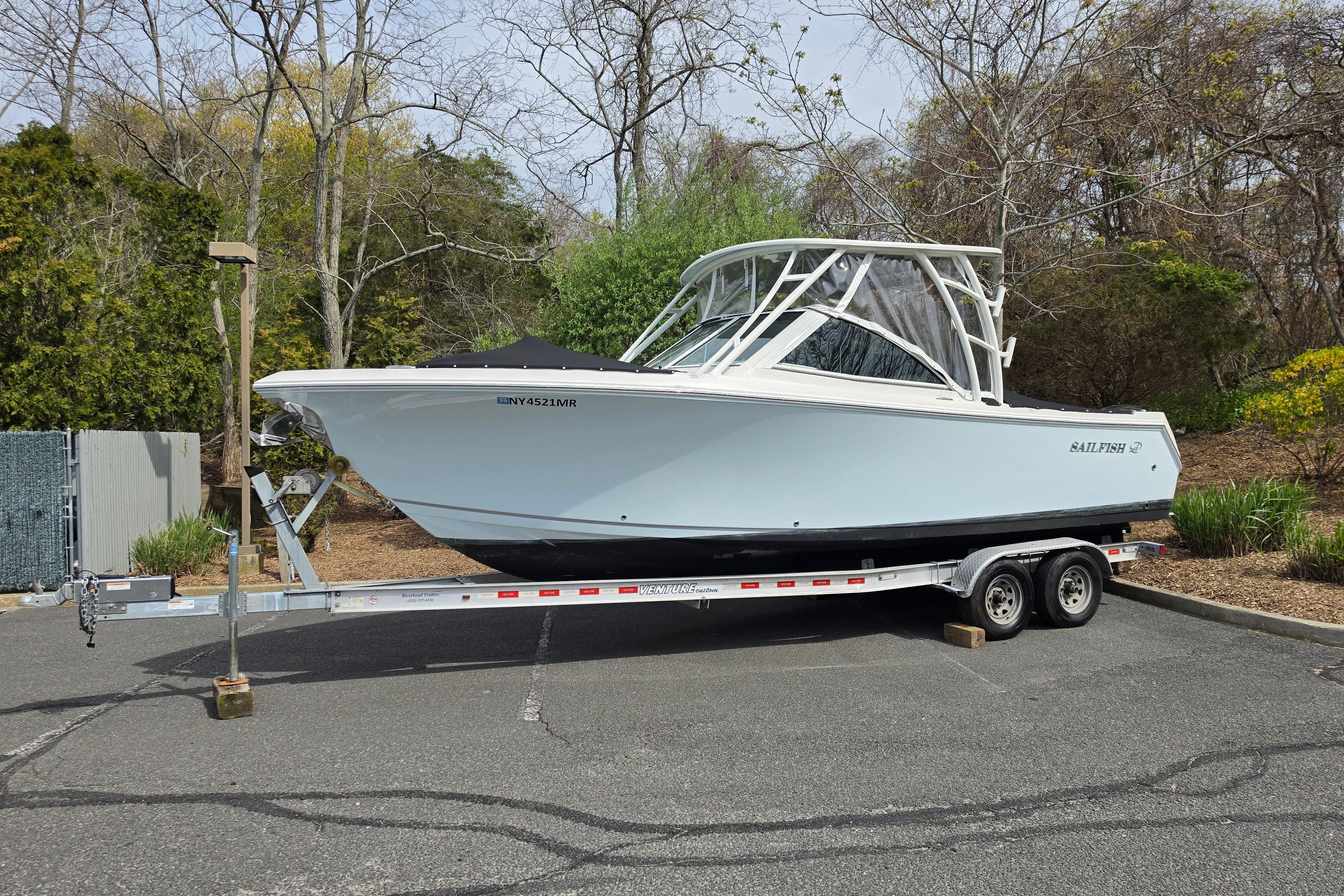 2019 Sailfish 275 DC