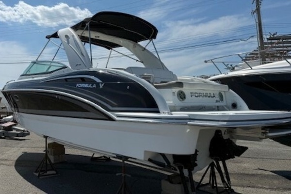 2015 Formula 310 Bowrider
