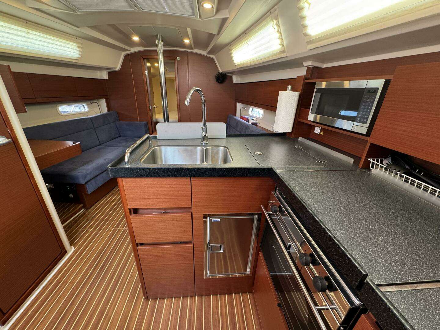 2018 Hanse 348 - Image 44