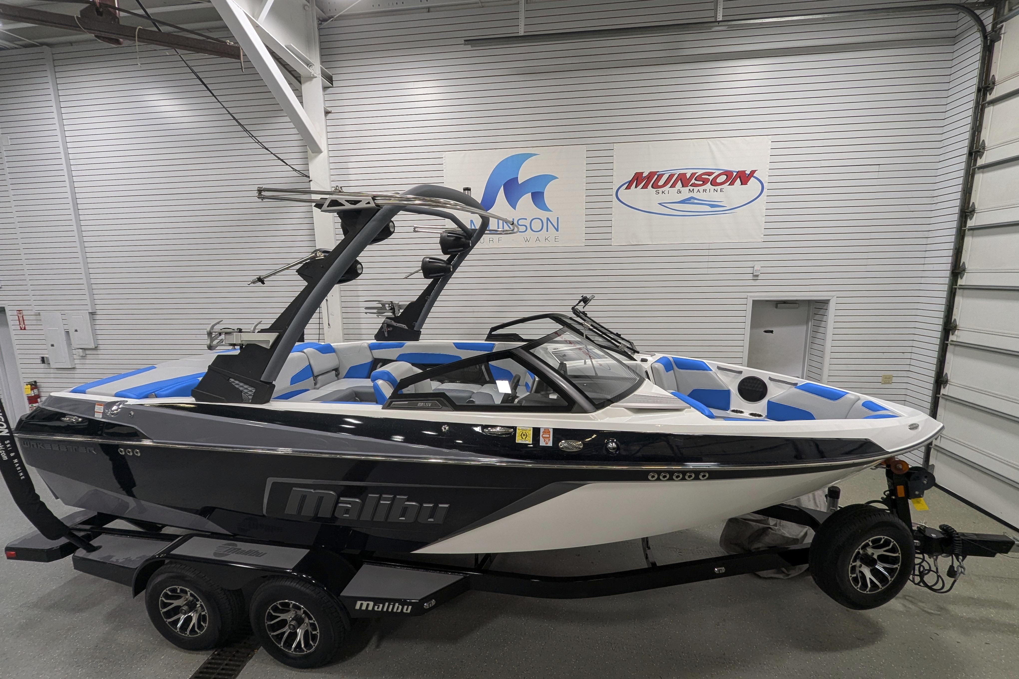2022 Malibu Wakesetter 22 LSV
