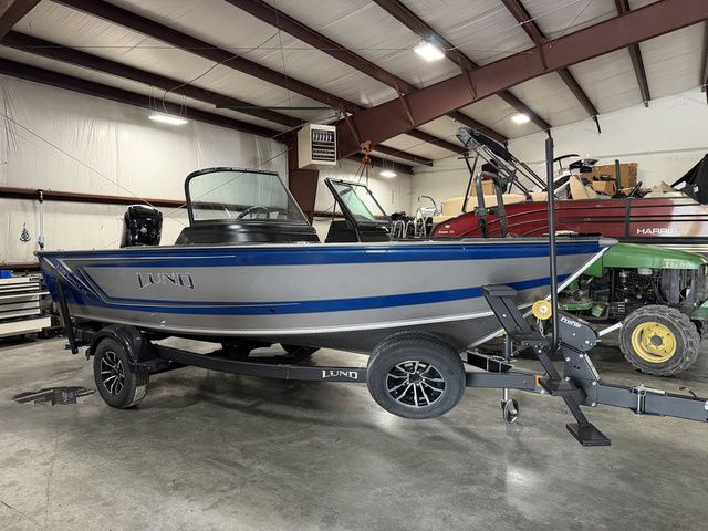 2026 Lund 1775 Impact XS Sport