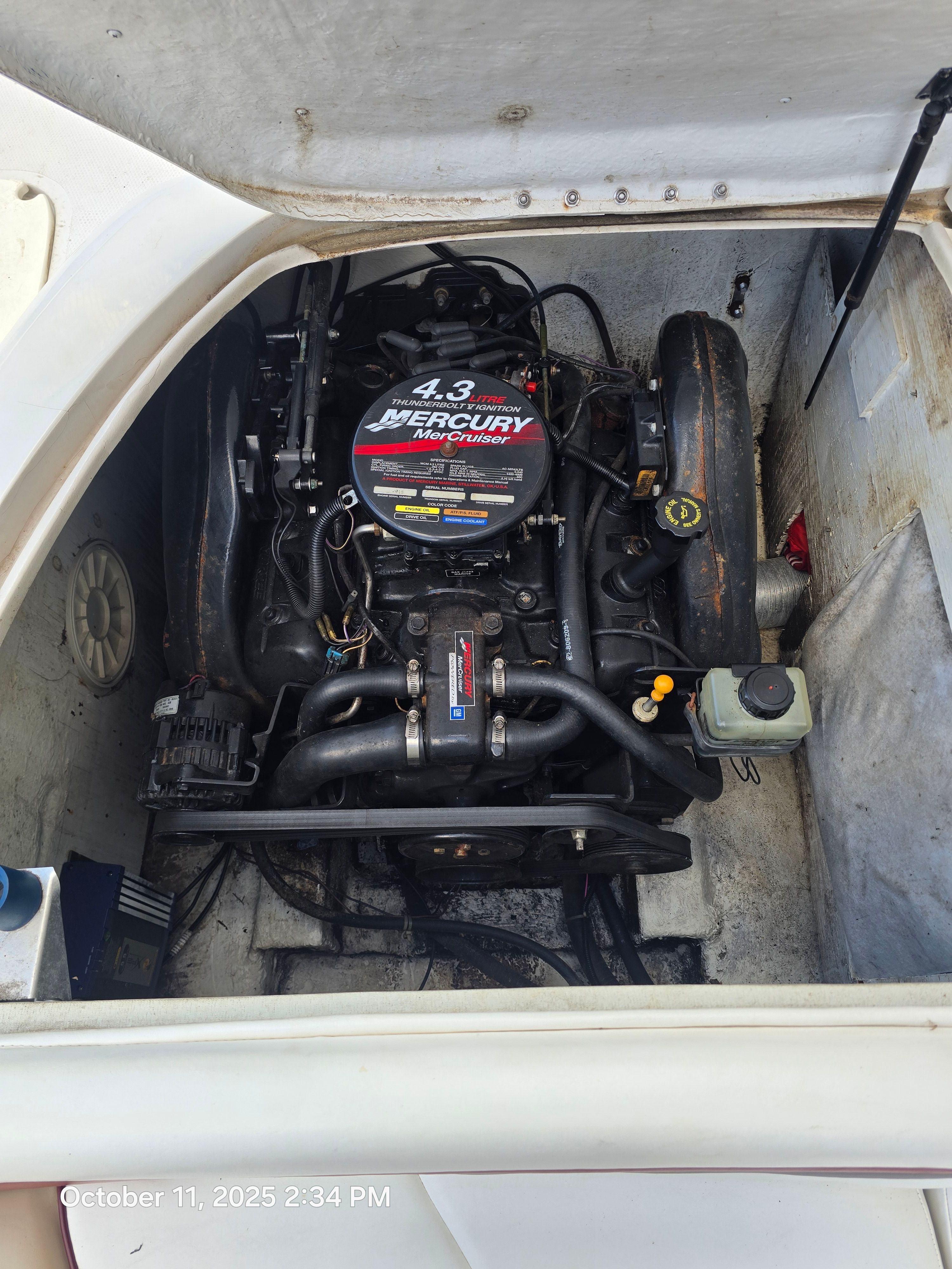 2001 Tracker 202 tahoe deck boat - 12