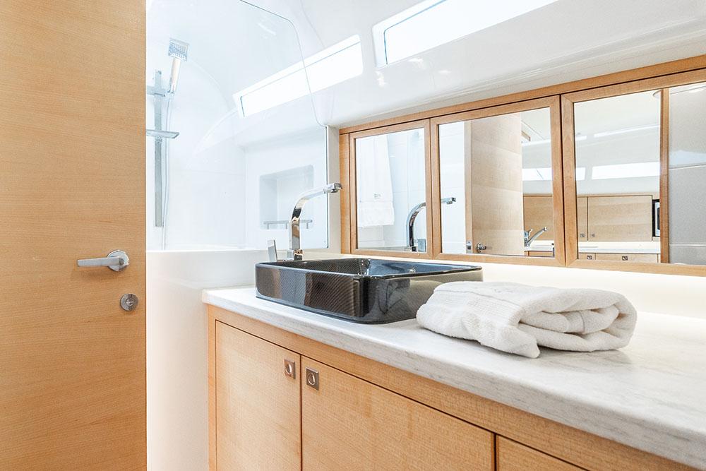 Vanity sink